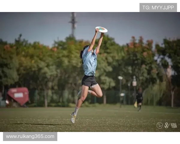 飞盘热潮来袭重庆飞盘队的训练与比赛状态全解析